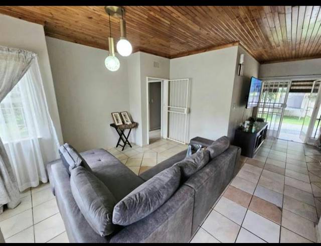 3 BEDROOM HOUSE FOR SALE IN DORANDIA